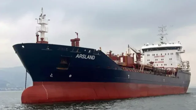 arsland-tankerine-turk-bayragi-cekildi_69d628321488a