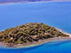 Yunanistanda 3 plajlı ada satışa çıkarıldı